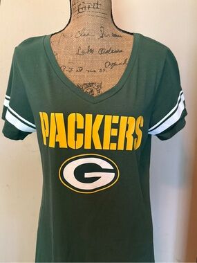 Green Packers V-Neck Fan Tee - Women's